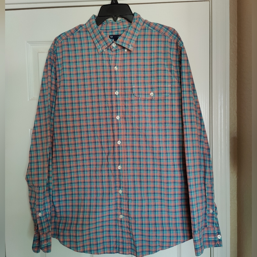 Gap slim fit plaid button-down shirt. XL